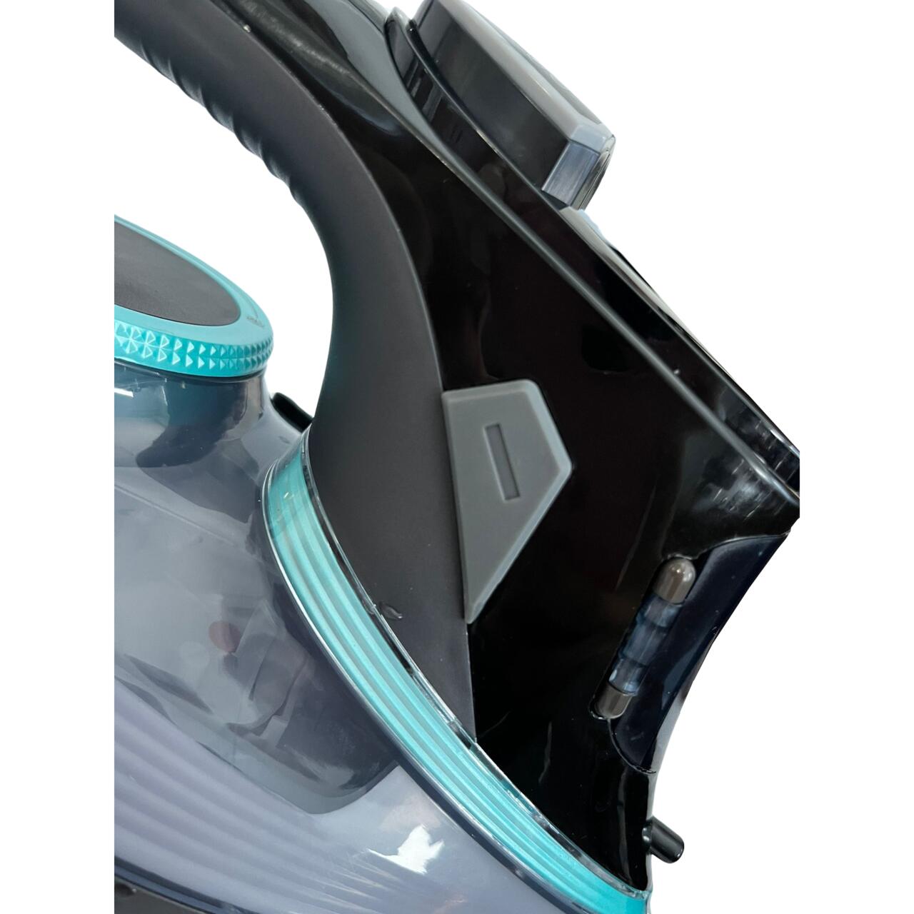 Fier de calcat cu ecran LED HAUSBERG HB-7825NG, talpa din titan, 3000 W, 11 niveluri temperatura, 350 ml, negru