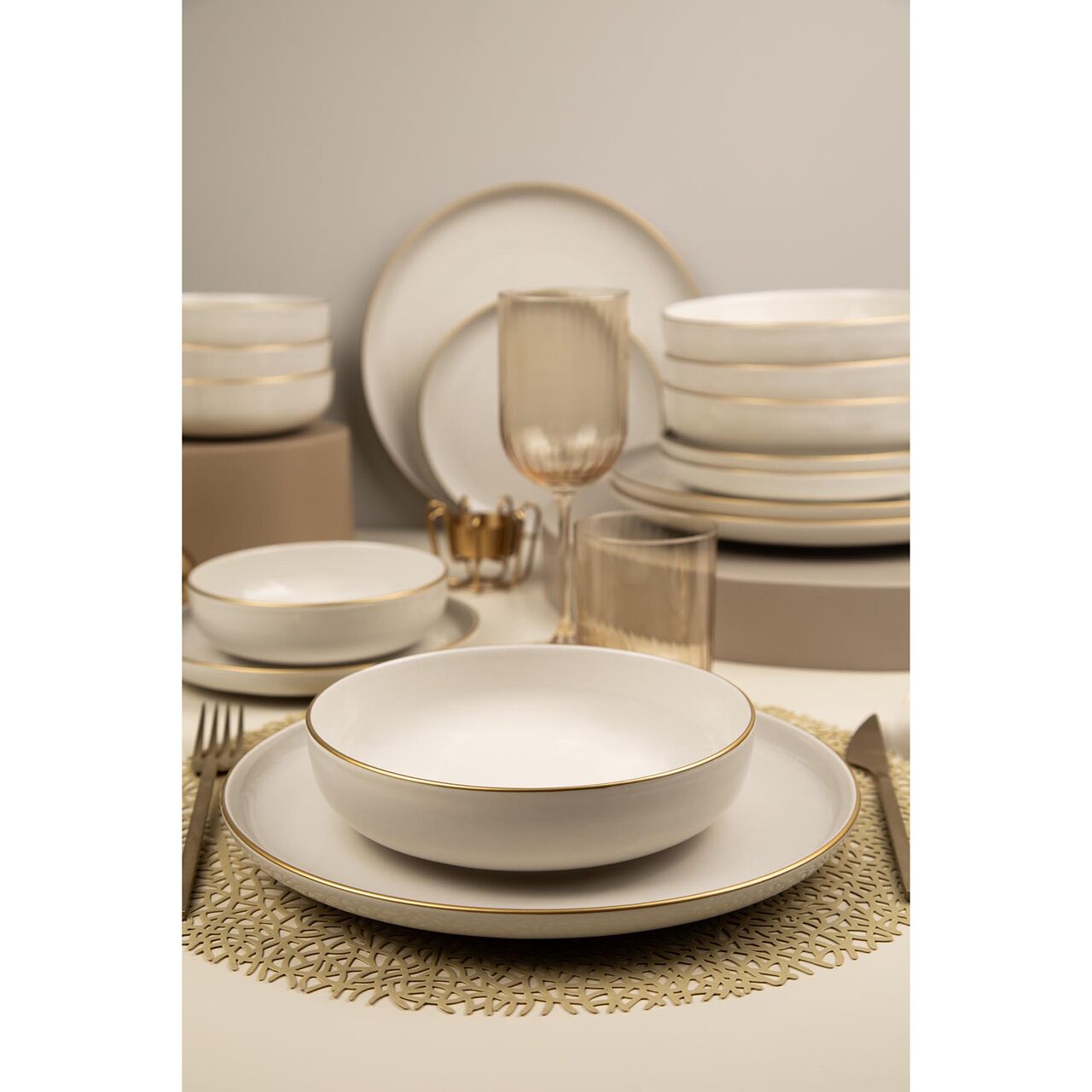 Serviciu de masă Moderna Matte, 16 piese, crem