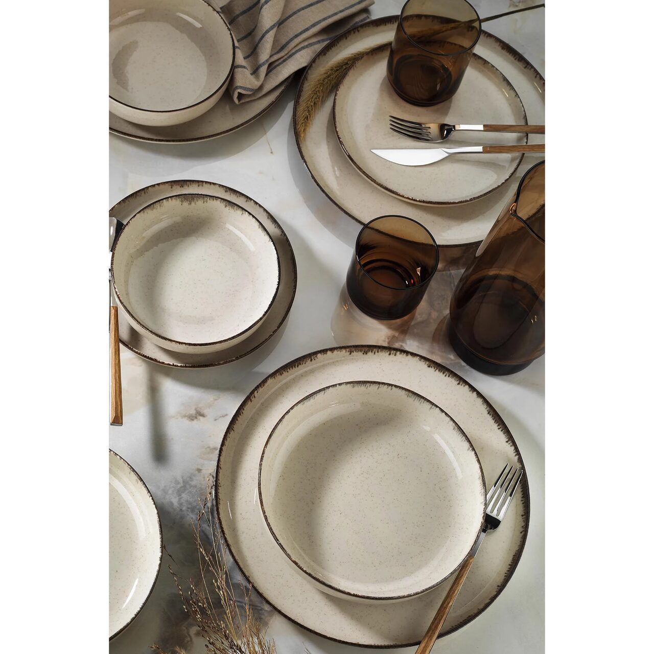 Serviciu de masă Moderna, 18 piese, scorțișoară