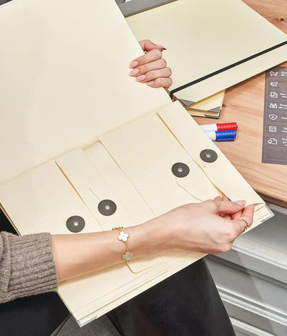 Organizator documente familie, 10 buzunare A4, cu 48 de etichete incluse